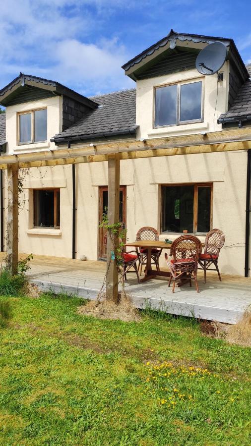 Отель Sunrise House Inverfarigaig Экстерьер фото