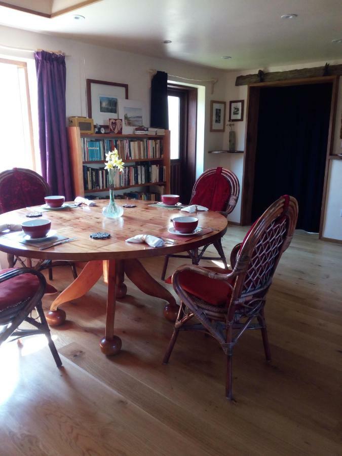 Отель Sunrise House Inverfarigaig Экстерьер фото